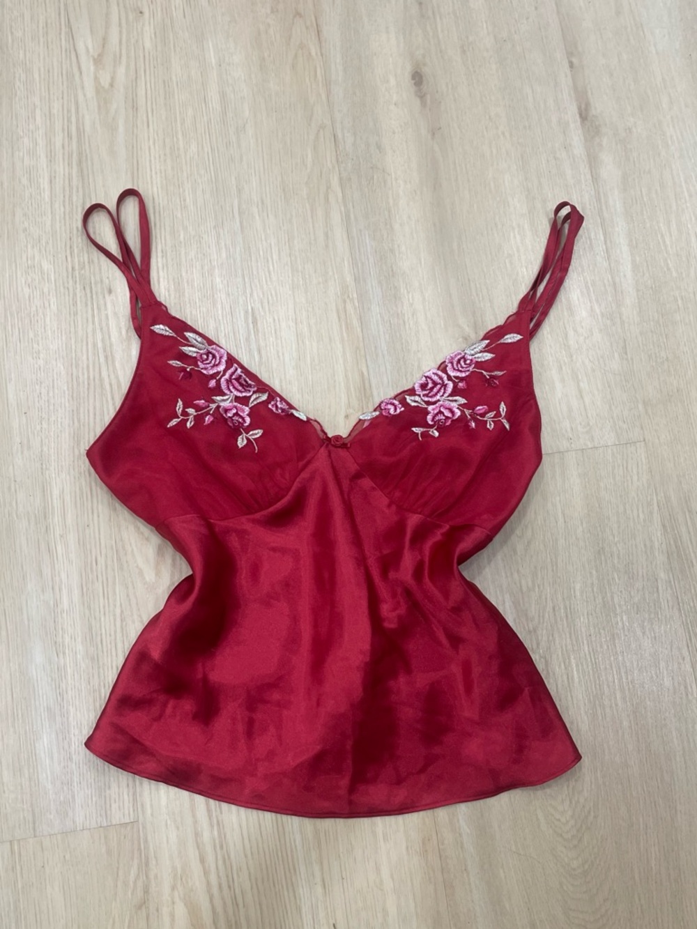 Vintage Gilligan & O’Malley red floral embroidered cami top Size S